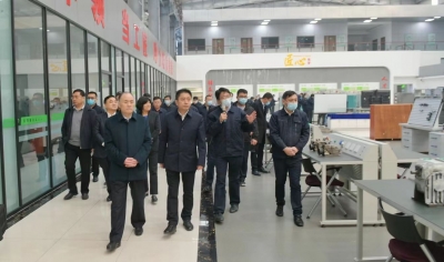 德报评论 | “敲锣打鼓”的背后是“高看厚爱”