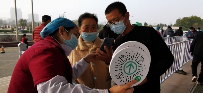 我市各大医院门诊入口查双码：升级“防控线”百姓就医更安全