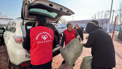 寒潮来袭 | 德州万余件爱心棉衣送给困难群众