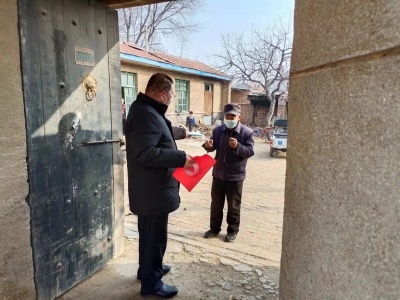 乐陵胡家街道：党员下沉开展“敲门行动”织密疫情防控网