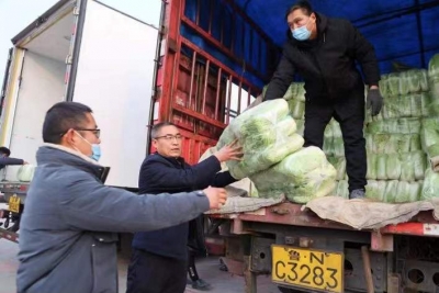 德州禹城17位“新型农民”捐赠10吨白菜驰援西安