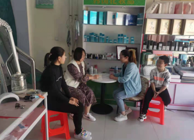 陵城糜镇明德小学：开展“爱心·暖冬”家访活动