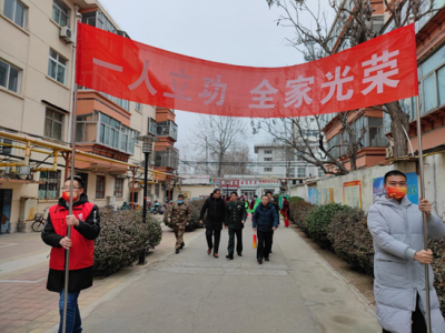 军营建功业 喜报送家门 |德城为荣立三等功的现役军人丁飞、尹书亮家属送立功喜报