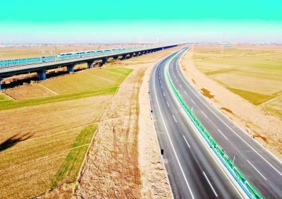 庆祝第二个中国人民警察节 | 刘艳：致敬人民警察