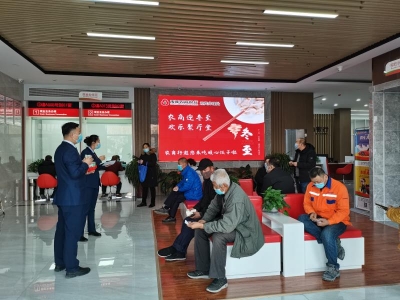 央行回应个人存取现金超5万元要登记：不会影响居民正常现金存取款业务