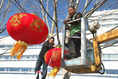 德州市城管局园林绿化服务中心：坚守岗位一线 做好环境保洁