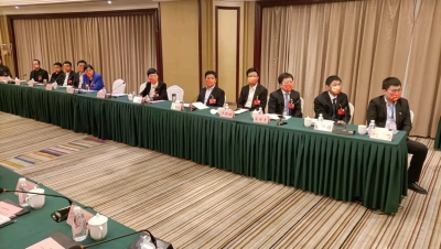 出席德州市第十六次党代会的代表观看警示教育片 接受换届纪律教育