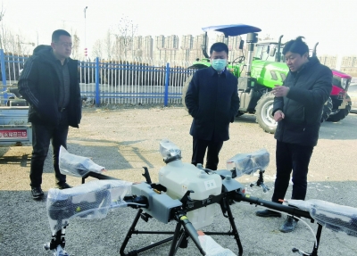 乐陵：春耕备耕时 农机服务忙