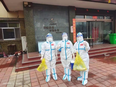 战疫记 | 禹城周欣：“披上白衣，我们就是战士”