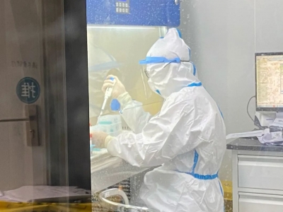 德州市立医院战“疫”伉俪胡冬健、董萍萍：携手逆行是最浪漫的事