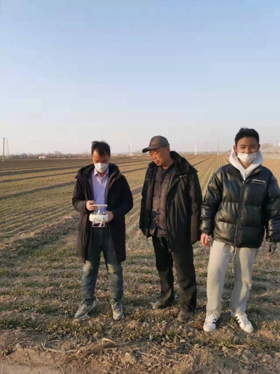 夏津东李镇：“飞防”航线忙规划 党员冲锋正当时