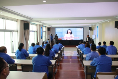 “王晓菲是新时代纺织女工的骄傲” | 德州恒丰集团干部职工实时观看谈感受