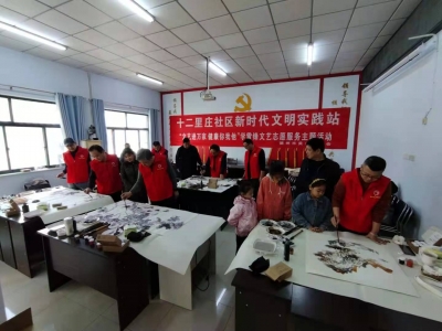 知名画家现场挥毫泼墨！德州市美术家协会开展学雷锋文艺志愿服务活动