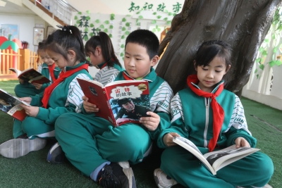 争做新时代雷锋传人 | 全市中小学掀起学雷锋热潮