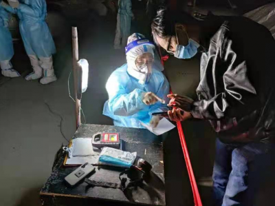 战疫日记 | 禹城韩倩倩：变身“白铠甲”后的一次特殊主题党日