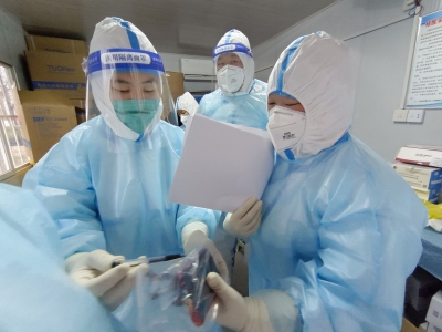 抗疫图鉴｜禹城市城市社区卫生服务中心医护人员：向着危险“披甲”出征