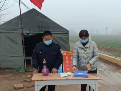 禹城市张庄镇战疫一线夫妻档：“携子之手，共抗疫情”