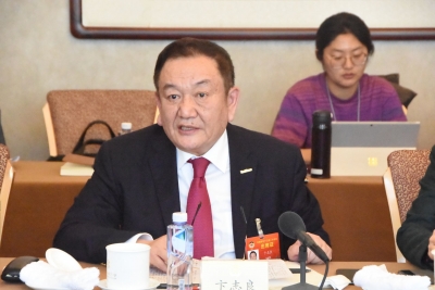 《光明日报》采访全国政协委员、泰山集团董事长卞志良：让更多人爱上体育运动！