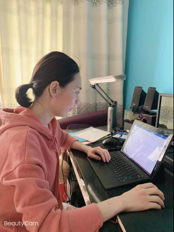 暖心故事 | 郝志虹：以身作则 站好教书育人这班岗
