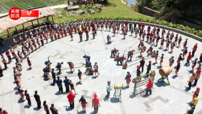 时政现场评丨跟随总书记的脚步 体会黎族小村寨里的“国之大者”