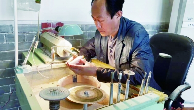 乐陵非遗传承人姚文喜：匠心独运刻玉雕