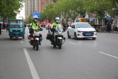 5月25日起，德州晶华大道西侧（常兴路至东风路南）非机动车道全封闭