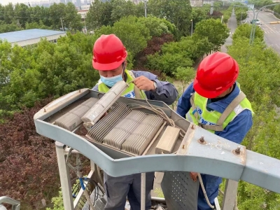 创建全国文明城市 | 德州市政：节约增效出高招，自主改造2000余盏异形路灯