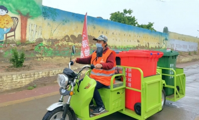 夏津：流动喇叭一响，垃圾分装进桶