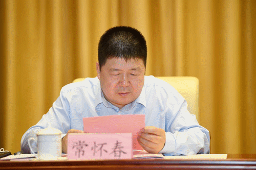 特写 | 尊重企业家、致敬创业者，德州3位企业家坐上全市大会主席台！