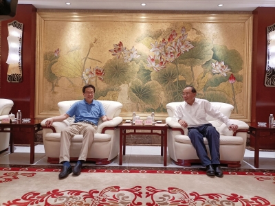 德州市委书记田卫东会见省“四进”工作队一行