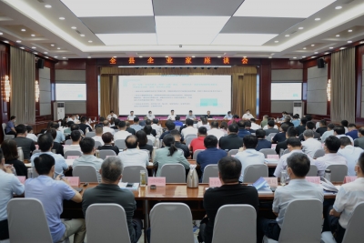 宁津企业家座谈会上“亲”“清”政商关系的对话：“直面困难，信心更足！”