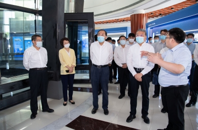 山东大学党委书记郭新立一行到德州部分企业调研