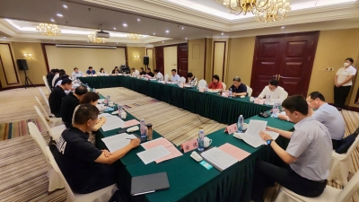 山东省政协副主席王修林来德州调研体育产业发展 卜祥联参加