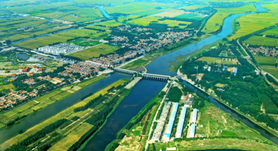 非凡十年 | 《人民日报》两个整版点赞山东“走在前、开新局”，展示德州大运河两岸生态修复成就