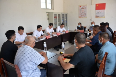 德州市副市长牟春雁到宁津县时集镇益仓村前仓党支部宣讲省第十二次党代会精神