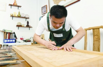 德州手造 | 临邑县非遗木雕艺人孟凡飞：以刀为笔诠释匠心木韵