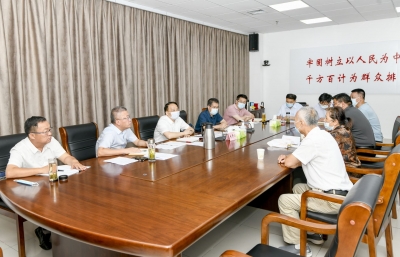 德州市委副书记、市长朱开国到市人民来访接待中心接访