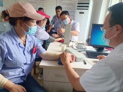 武城工会：职工家门口乐享义诊“心”服务