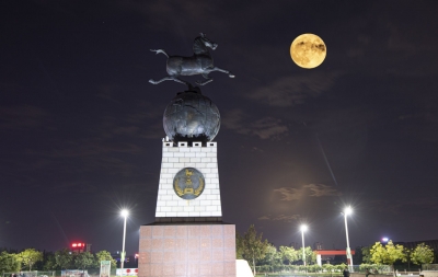 美图 | 一起来看，德州夜空的“超级月亮”