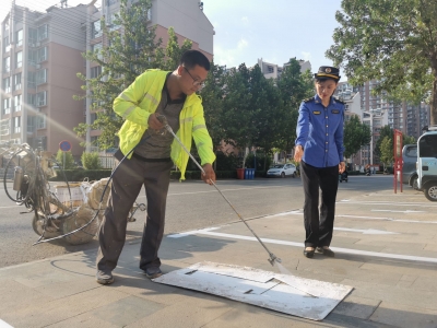 德州城管执法：全面施划停车线  绘就文明出行新画卷