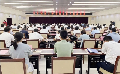 德州市委书记田卫东在“两推三评”优秀年轻干部座谈会上强调 努力成为可堪大用能担重任的栋梁之才