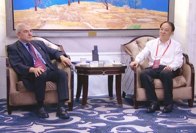 德州市委副书记、市长朱开国在济南会见葛兴福一行