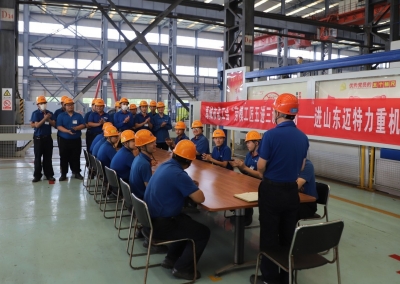 禹城市总工会：“五进三讲”大篷车驶入基层一线