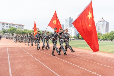 搏击拳、匕首操、刺杀操……德州一中老校区硬核军训模拟实战