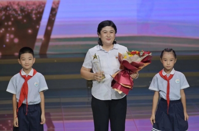 德州最美教师、陵城区宋家镇中心小学张晓霞：“军嫂教师”的责任与担当