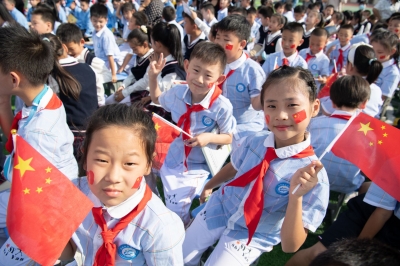 德州市实验小学举行“喜迎二十大 永远跟党走 奋进新征程”经典诗文诵读大赛