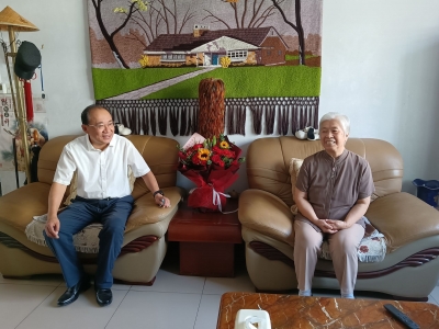 田卫东朱开国在德州中心城区开展教师节走访慰问 | 大力弘扬尊师重教风尚 切实办好人民满意的教育