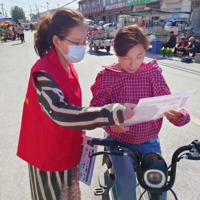 宁津县刘营伍乡：“法润刘营伍”志愿服务队开展普法宣传活动