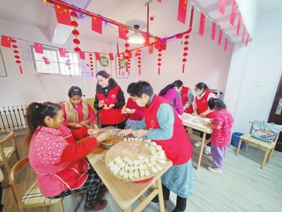 新春走基层 | 齐河县祝阿镇郭闸村：温馨饺子宴 浓浓敬老情