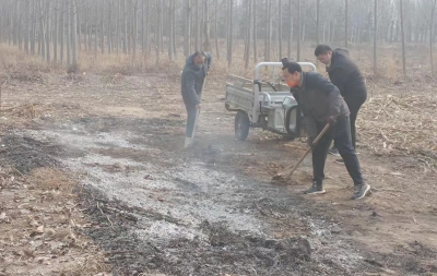 天衢新区宋官屯街道金河社区：紧急扑火除隐患